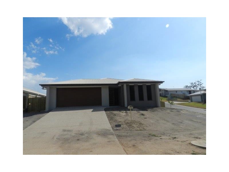 14 Daintree Blv, New Auckland QLD 4680