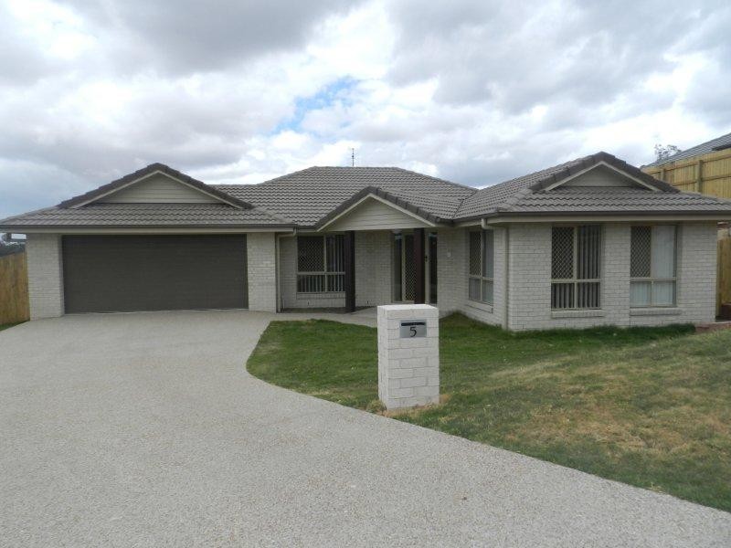 5 Dampier Crt, Glen Eden QLD 4680