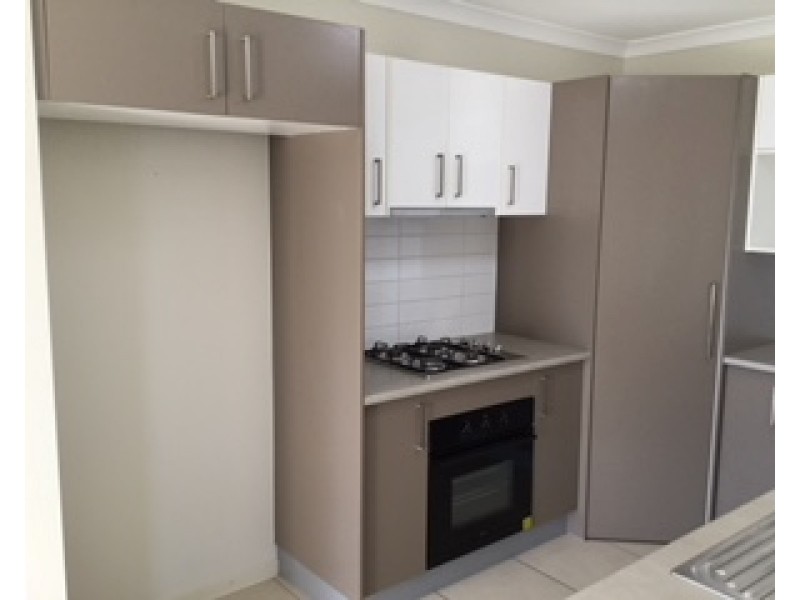 5 Dampier Crt, Glen Eden QLD 4680