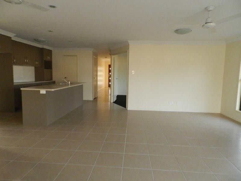 12 Sundew Street, New Auckland QLD 4680