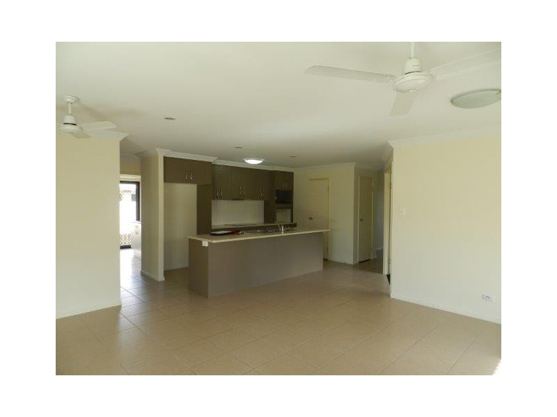 12 Sundew Street, New Auckland QLD 4680