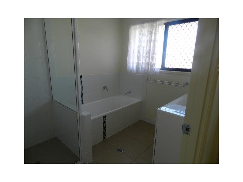 12 Sundew Street, New Auckland QLD 4680