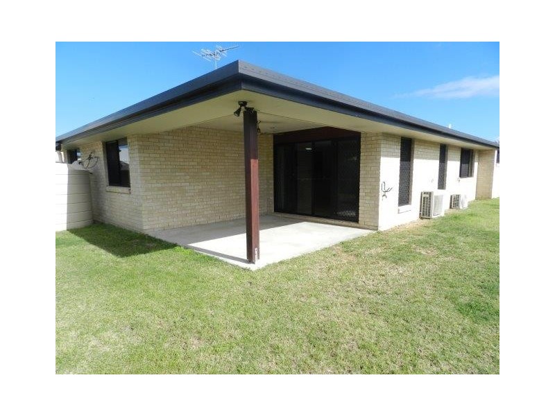 12 Sundew Street, New Auckland QLD 4680