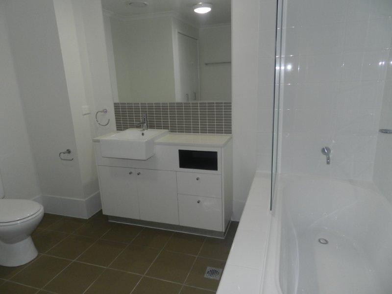 132/64 Glenlyon Street, Gladstone QLD 4680