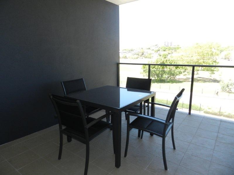 223/64 Glenlyon Street, Gladstone QLD 4680