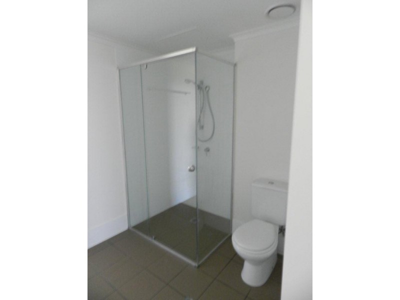 233/64 Glenlyon Street, Gladstone QLD 4680