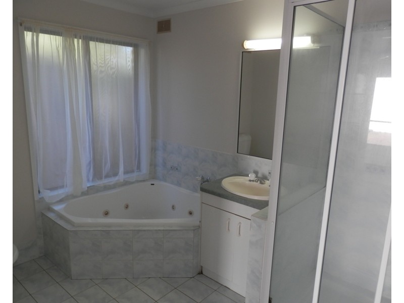 3 Forest Place, South Gladstone QLD 4680