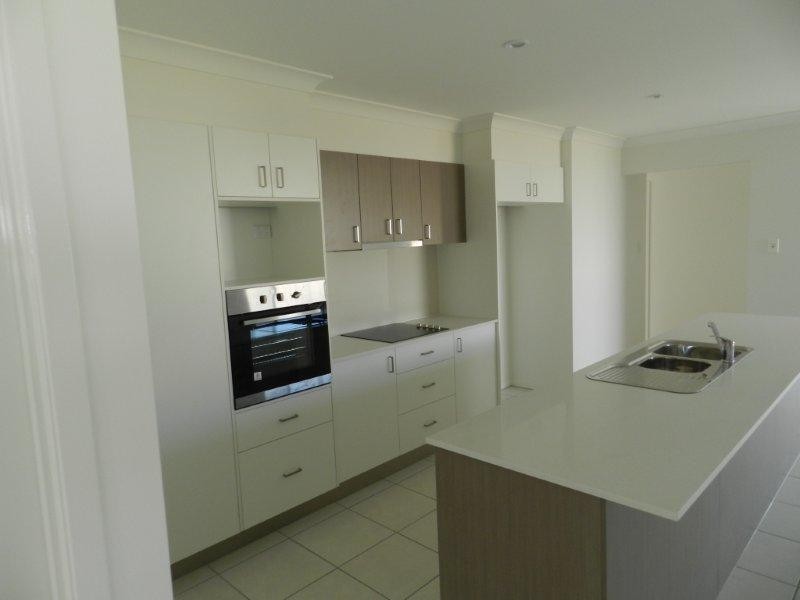 10 Wentworth Street, Glen Eden QLD 4680