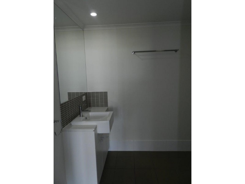 222/64 Glenlyon Street, Gladstone QLD 4680