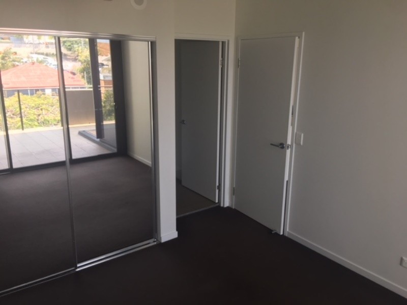 142/64 Glenlyon Street, Gladstone QLD 4680