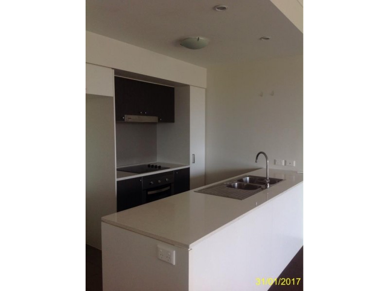 142/64 Glenlyon Street, Gladstone QLD 4680