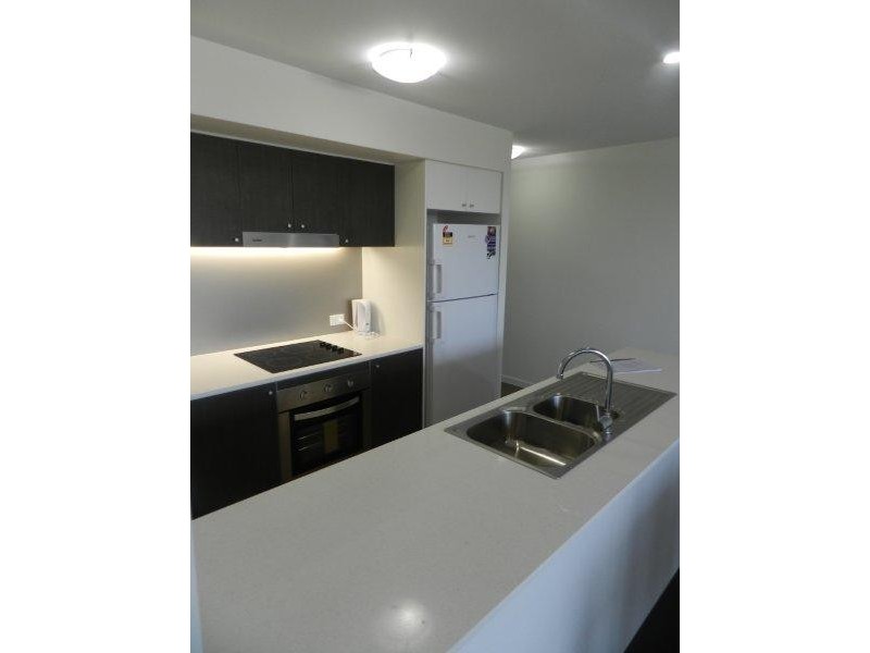 146/64 Glenlyon Street, Gladstone QLD 4680