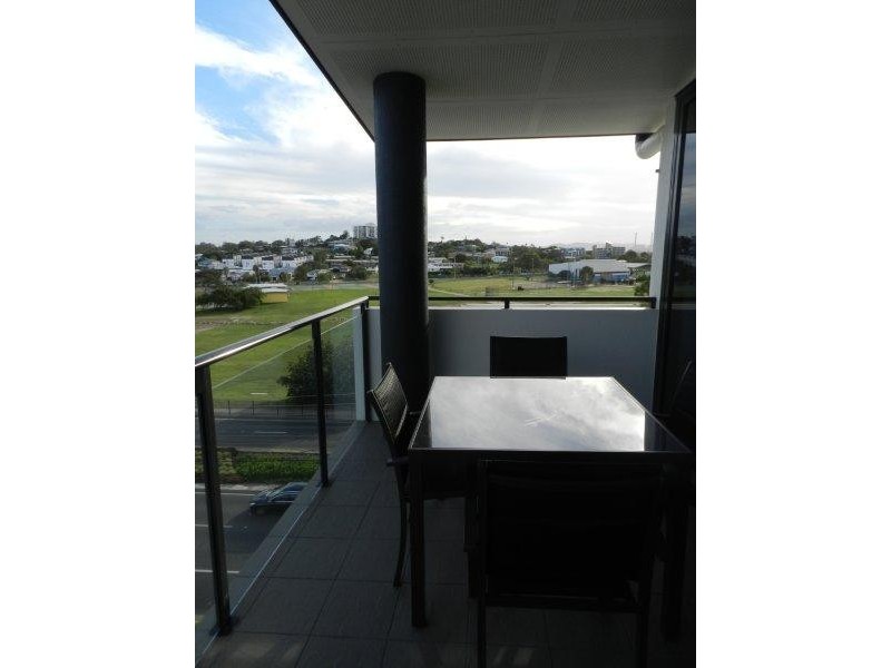 146/64 Glenlyon Street, Gladstone QLD 4680