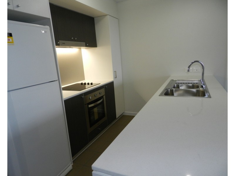 243/64 Glenlyon Street, Gladstone QLD 4680