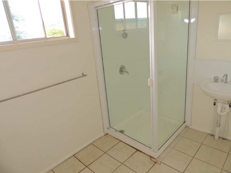 2/131 Toolooa Street, South Gladstone QLD 4680