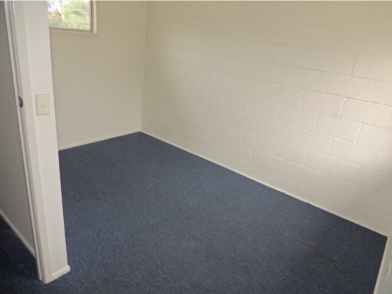 2/131 Toolooa Street, South Gladstone QLD 4680