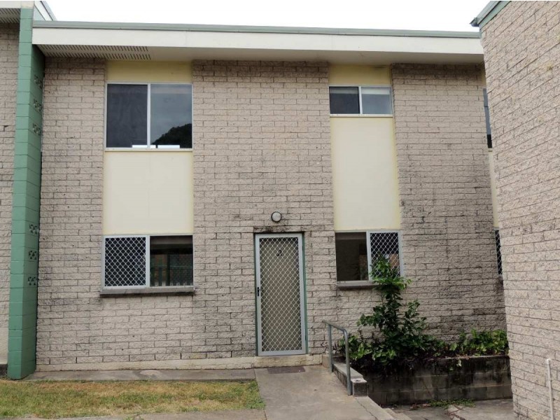 2/131 Toolooa Street, South Gladstone QLD 4680