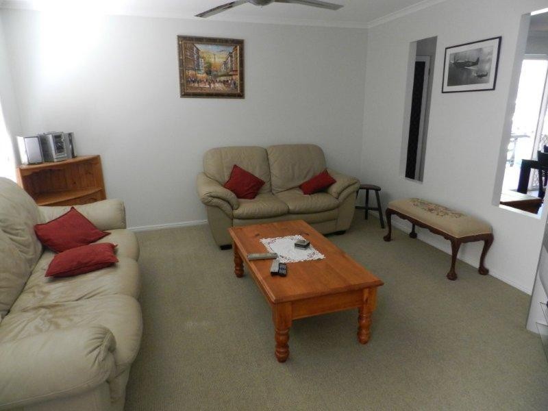 14 Leonie Ct, New Auckland QLD 4680