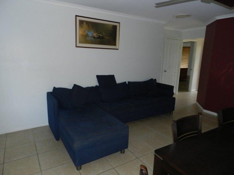 14 Leonie Ct, New Auckland QLD 4680