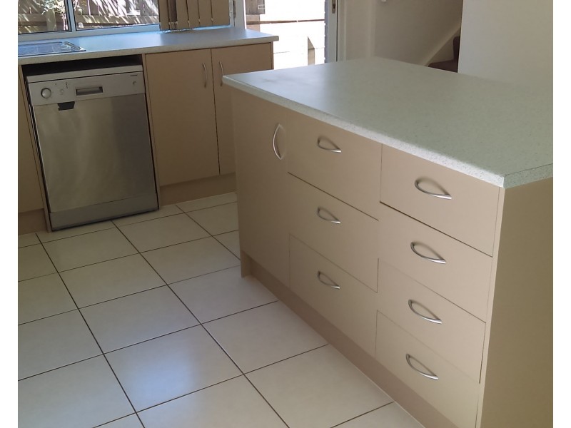 1/77-79 Tank Street, Gladstone QLD 4680