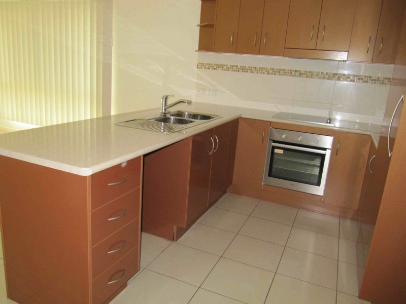 12 Markowitz Place, Kirkwood QLD 4680