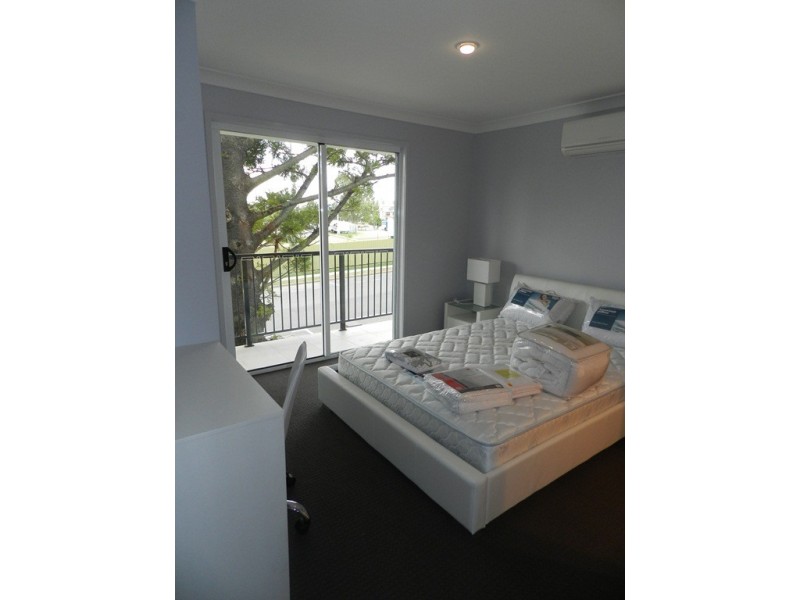 6/77-79 Tank Street, Gladstone QLD 4680