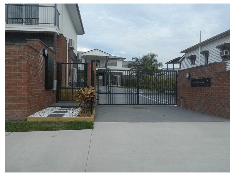 6/77-79 Tank Street, Gladstone QLD 4680
