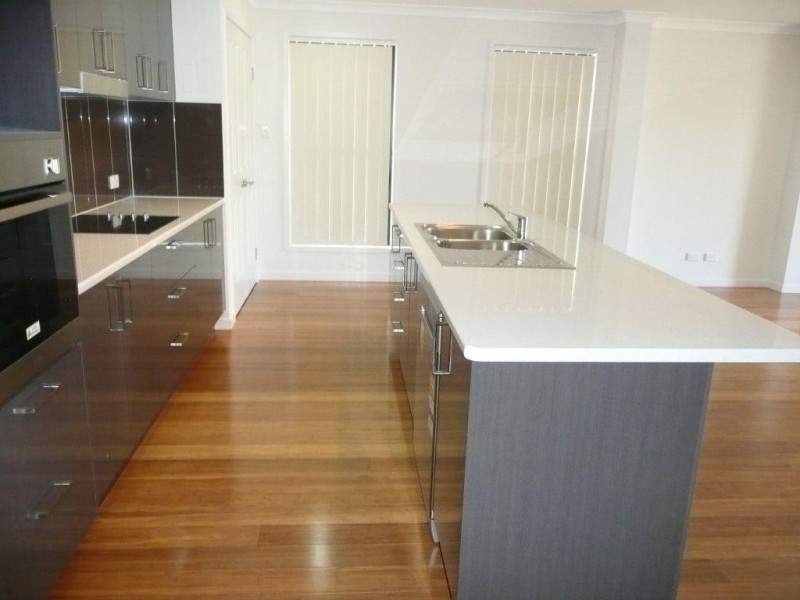 47 Briffney Street, Kirkwood QLD 4680