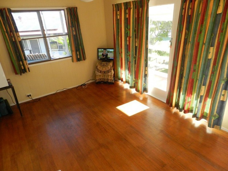 32 Pershouse Street, Barney Point QLD 4680