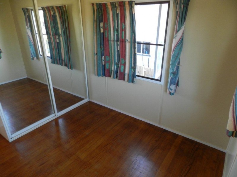 32 Pershouse Street, Barney Point QLD 4680