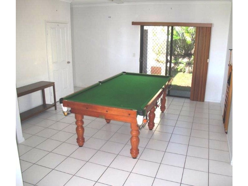 8 Windward Passage, Toolooa QLD 4680