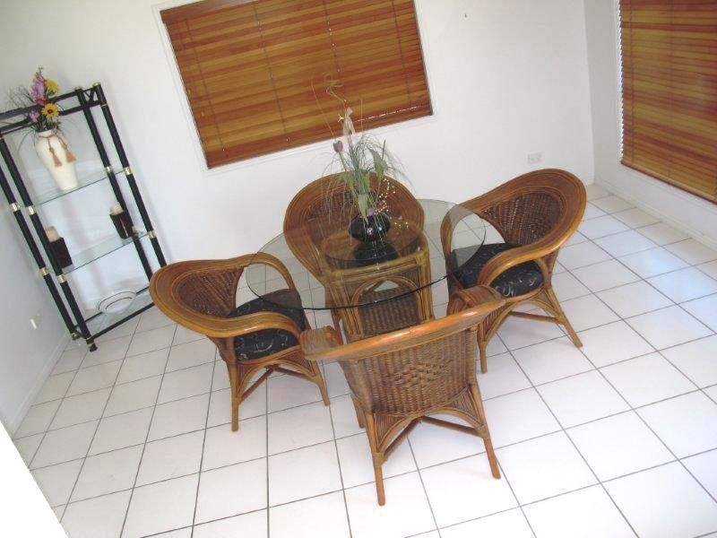 8 Windward Passage, Toolooa QLD 4680