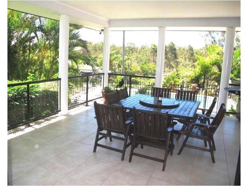 8 Windward Passage, Toolooa QLD 4680