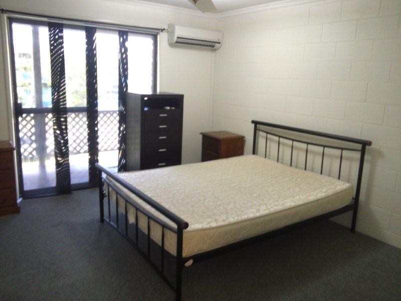 2/143 Toolooa Street, South Gladstone QLD 4680