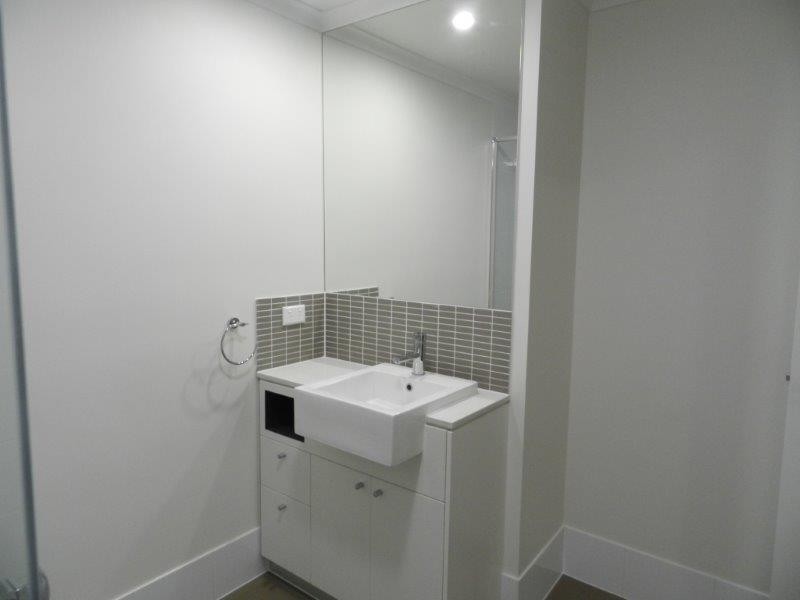122/64 Glenlyon Street, Gladstone QLD 4680