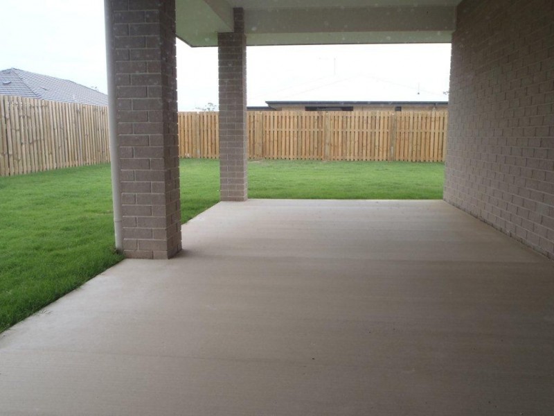 6 Creekview Drive, Kirkwood QLD 4680