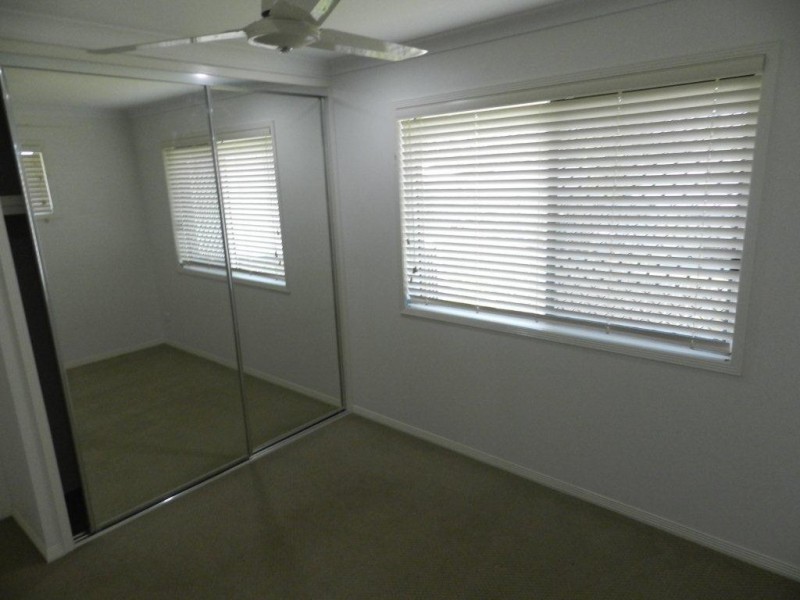 2 Deveney Drive, Kirkwood QLD 4680