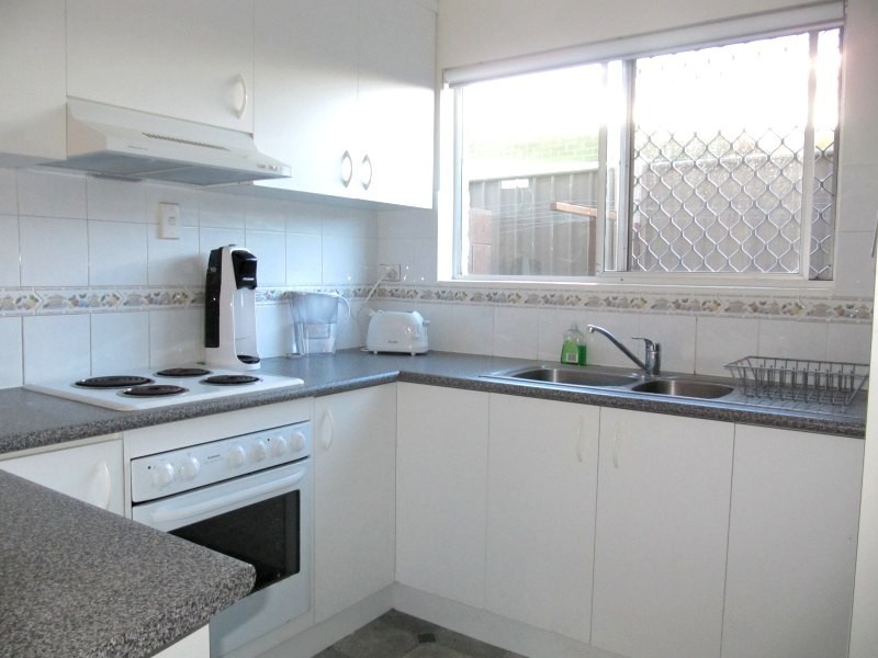 3/37 J Hickey Ave, Clinton QLD 4680