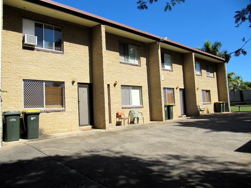 3/37 J Hickey Ave, Clinton QLD 4680