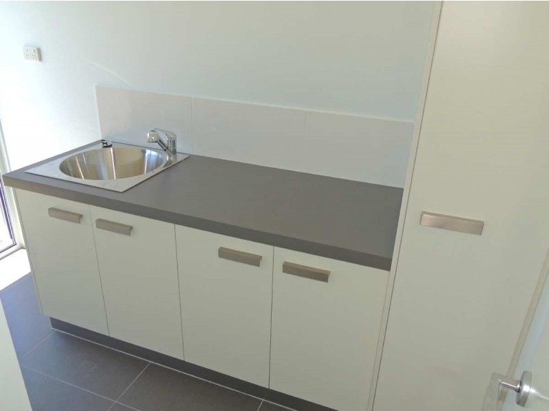 13 Bellbird Circuit, Kirkwood QLD 4680