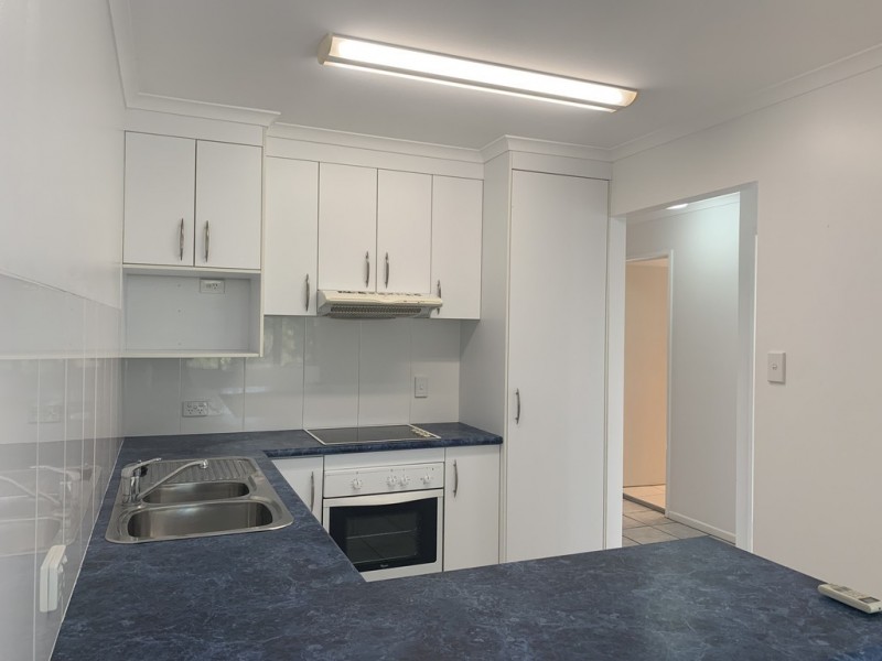 6/8 Yarroon Street, Gladstone QLD 4680