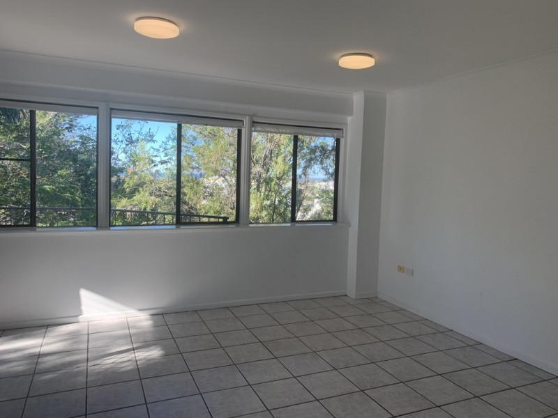 6/8 Yarroon Street, Gladstone QLD 4680