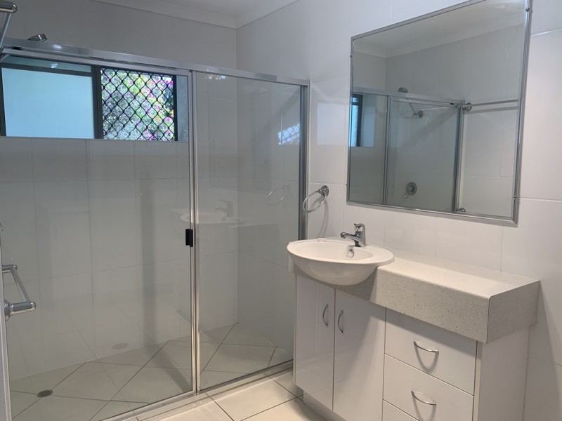 6/8 Yarroon Street, Gladstone QLD 4680