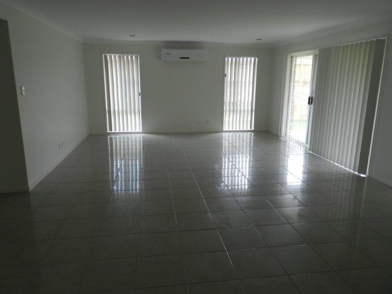 1 Springbrook Terrace, New Auckland QLD 4680