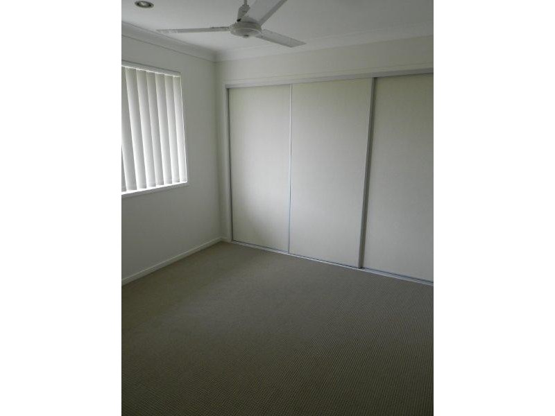 1 Springbrook Terrace, New Auckland QLD 4680