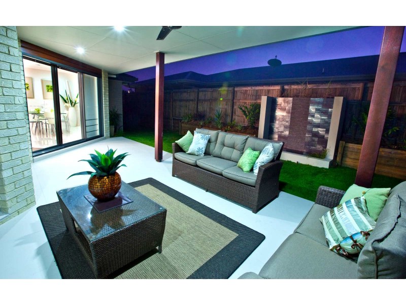 3 Lavender Blvd, Kirkwood QLD 4680