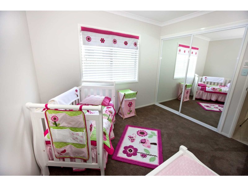 3 Lavender Blvd, Kirkwood QLD 4680