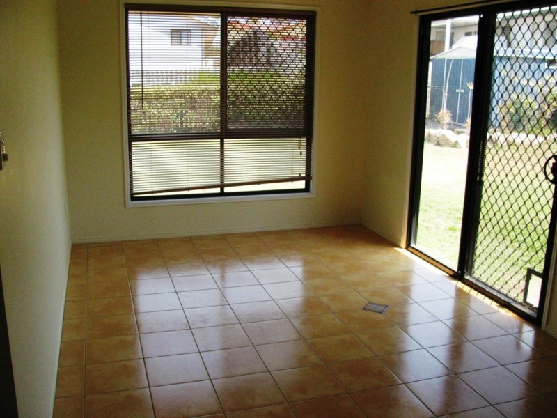 75 Emmadale Drive, New Auckland QLD 4680