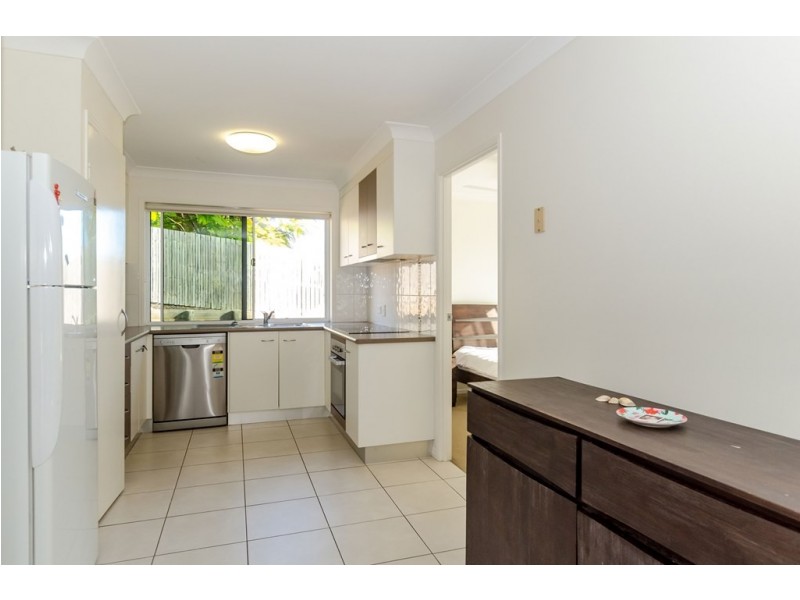 9 Stewart Street, West Gladstone QLD 4680