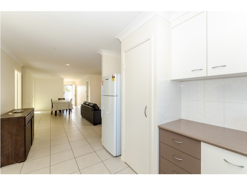 9 Stewart Street, West Gladstone QLD 4680